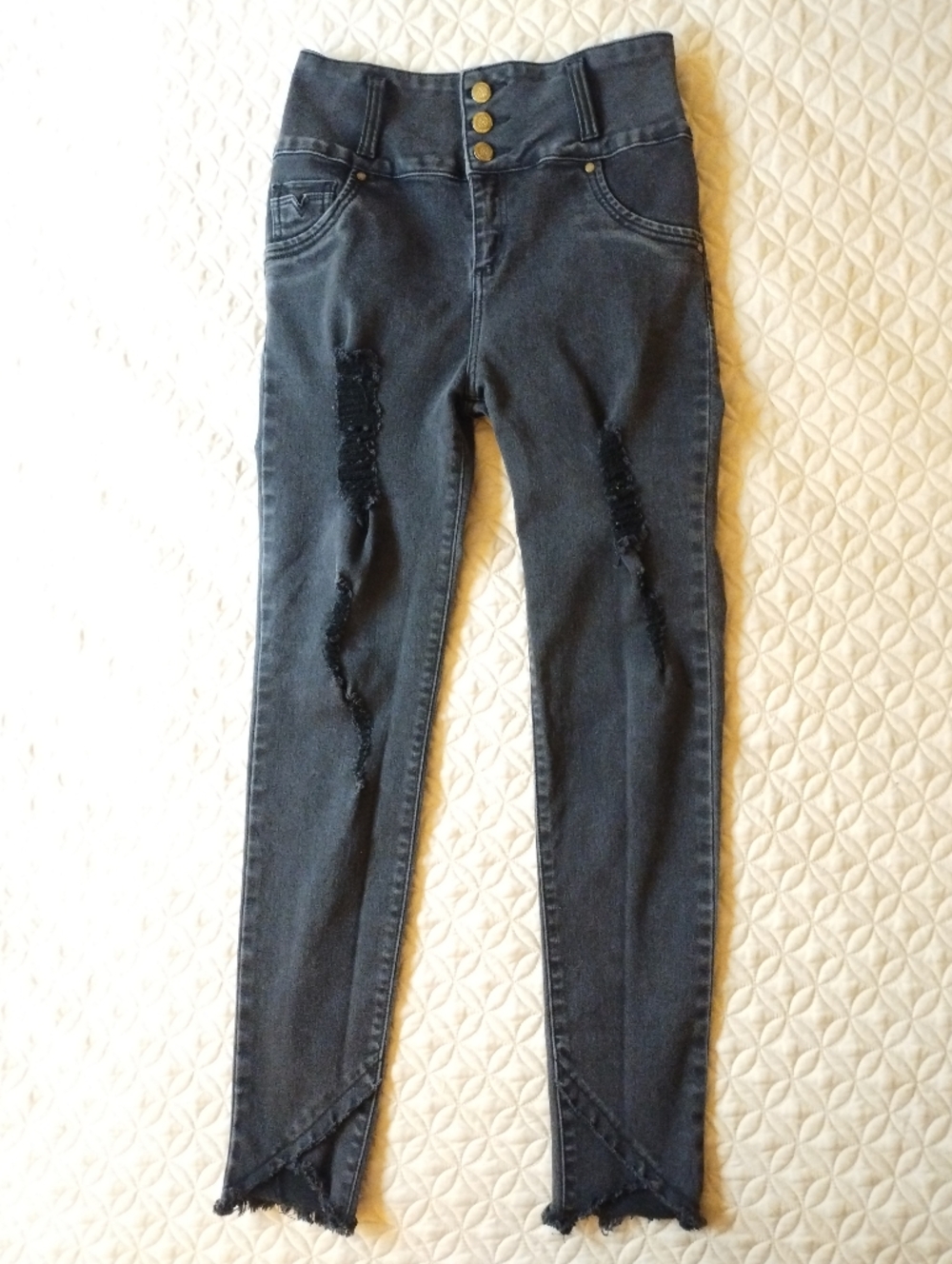 Tissini Colombia Distressed Button Fly Butt Lifting Skinny Stretch Jeans, size 7